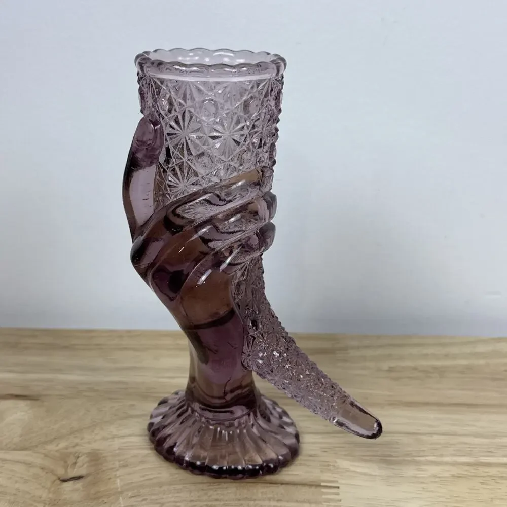 VINTAGE Fenton Art Glass Lavender Hand Holding Cornucopia Vase Daisy & Button 6”